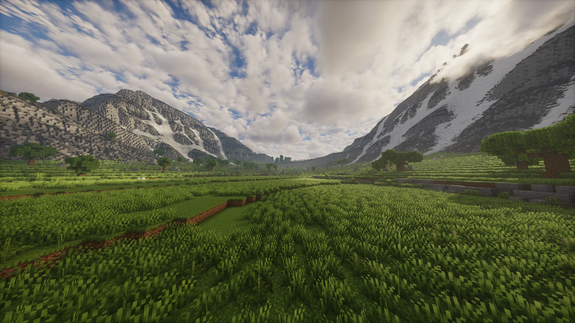 Valle de la arena PvP entre montañas